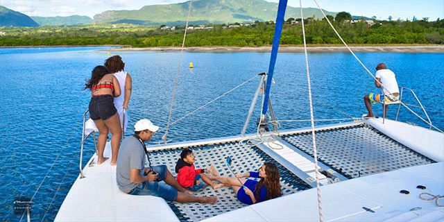 2hour exclusive catamaran cruise with dolphins encounter (3)